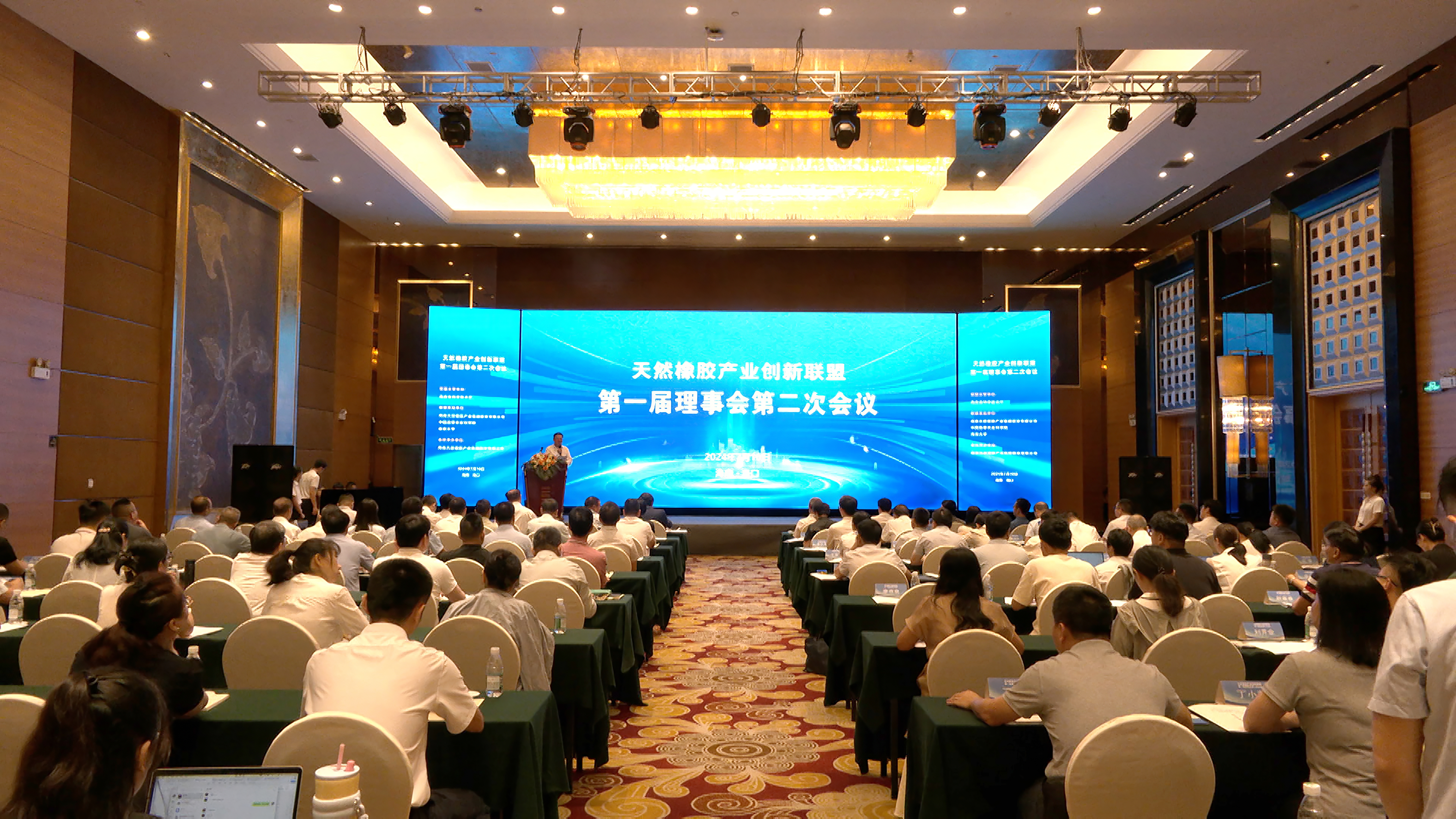 1721176890297088095.jpg 1721176890297088095.jpg