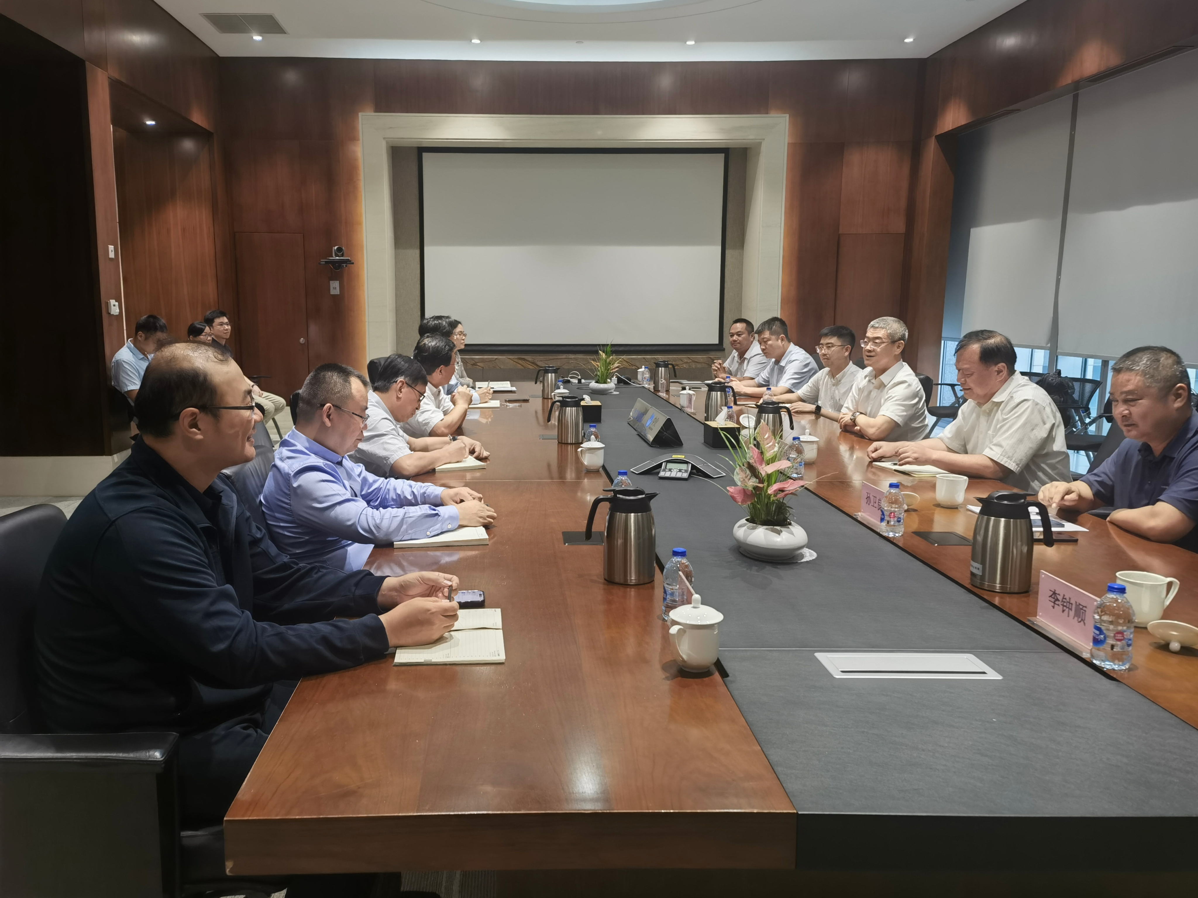 1721182504097028715.jpg 1721182504097028715.jpg